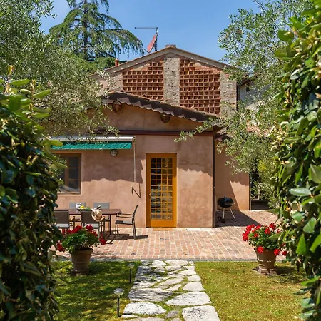 בית הארחה Bertolli Matraia