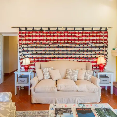 Bertolli בית הארחה Matraia