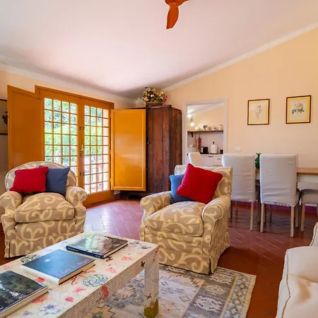 Bertolli בית הארחה